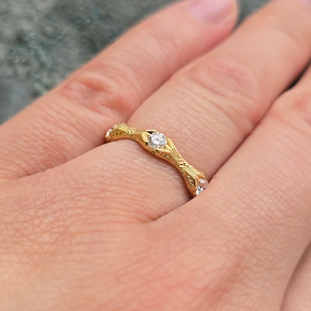 Diamond Wedding Band in 18K Yellow Gold - "Nectere" - Image 3