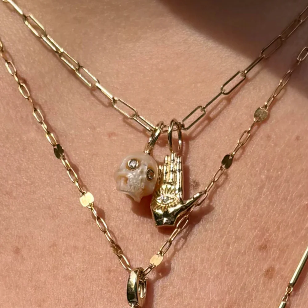 Hand-Carved Freshwater Pearl Pendant "Skull" - Image 3