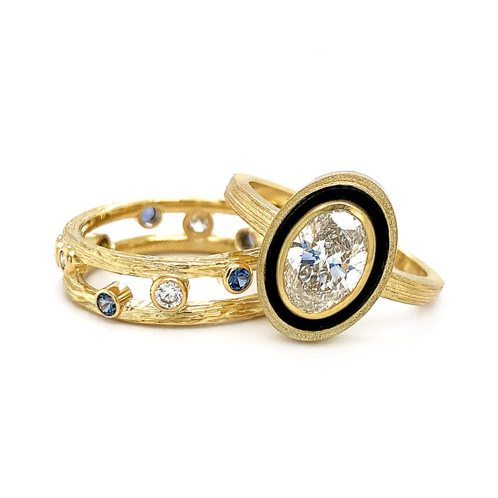 Yogo Sapphire and Diamond Yellow Gold Ring - "Pebble" - Image 6